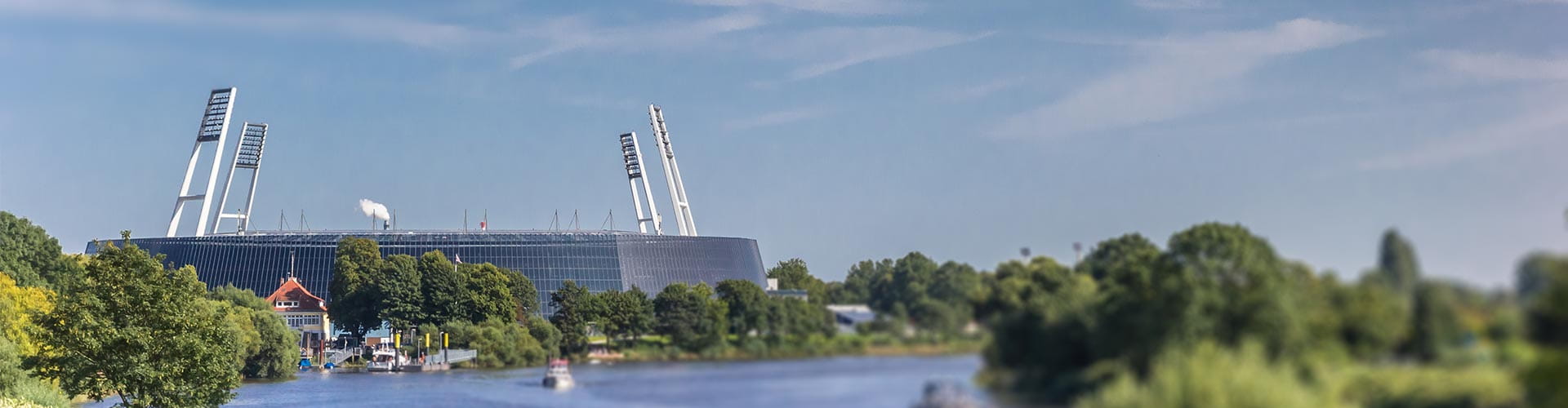 Das Weserstadion nutzt mit den montierten PV-Anlagen nachhaltige Versorgungslösungen